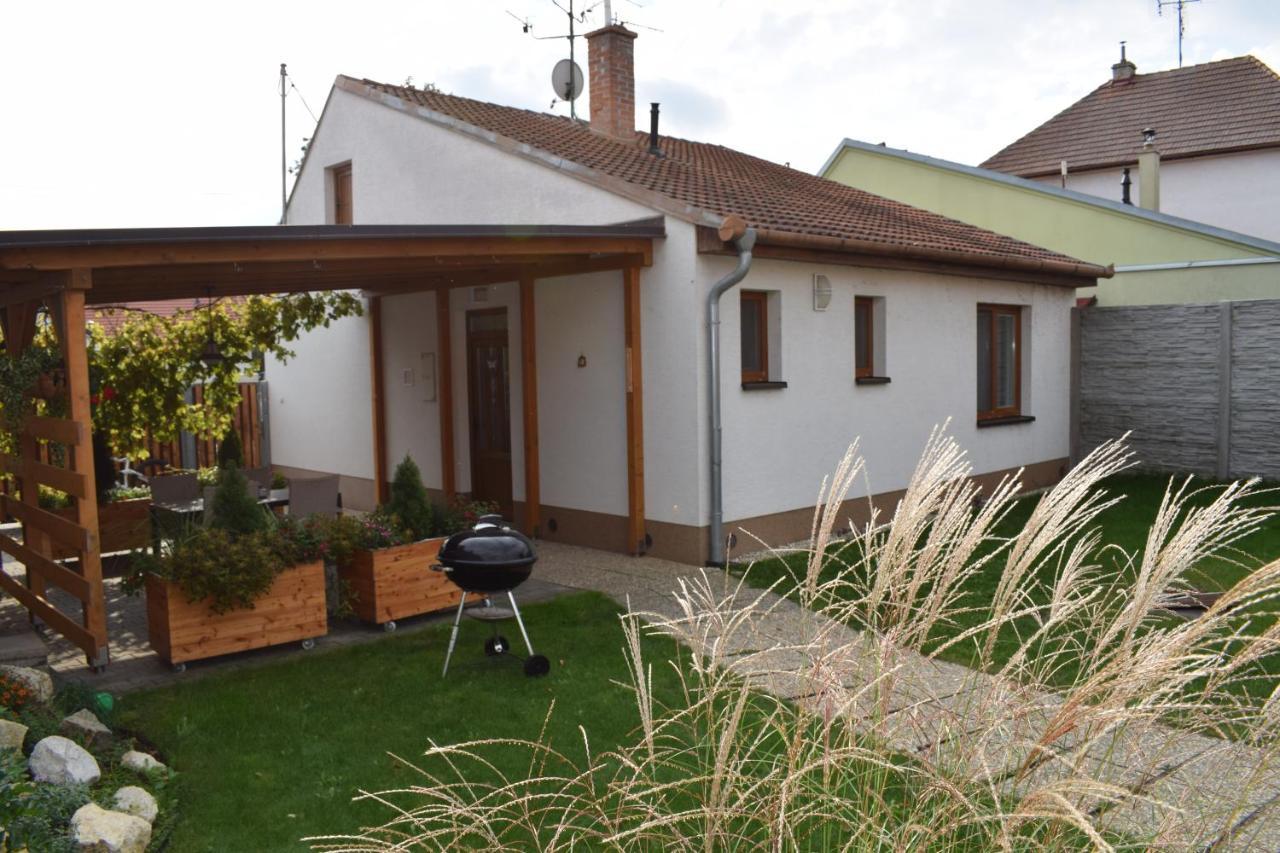 Bílé domky Lednice Exterior foto